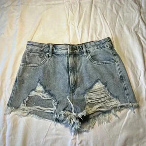 I’m selling PacSun Jean shorts with rips.